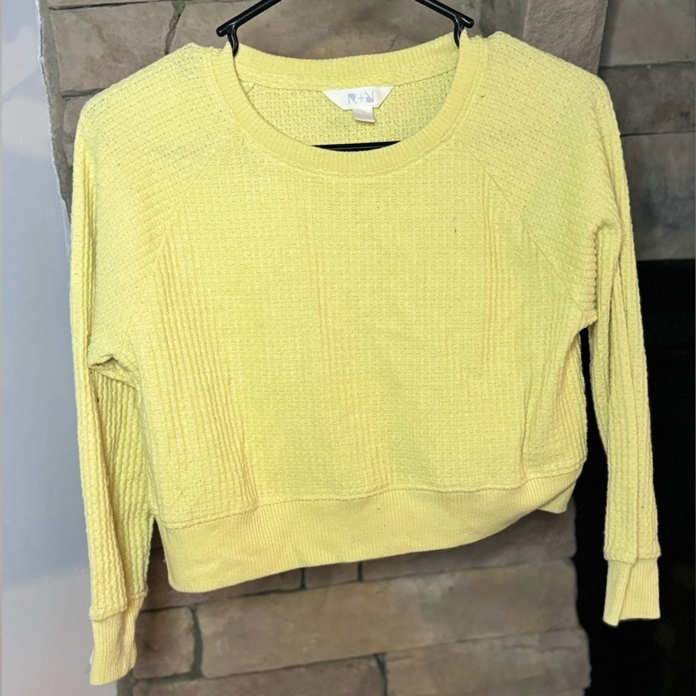 Lightweight pullover sweater